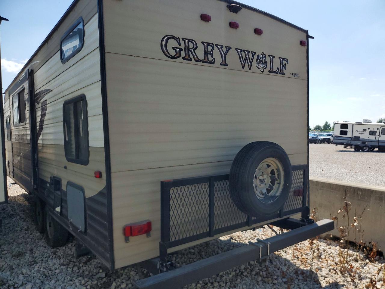 2015 FORESRIVER GREY WOLF