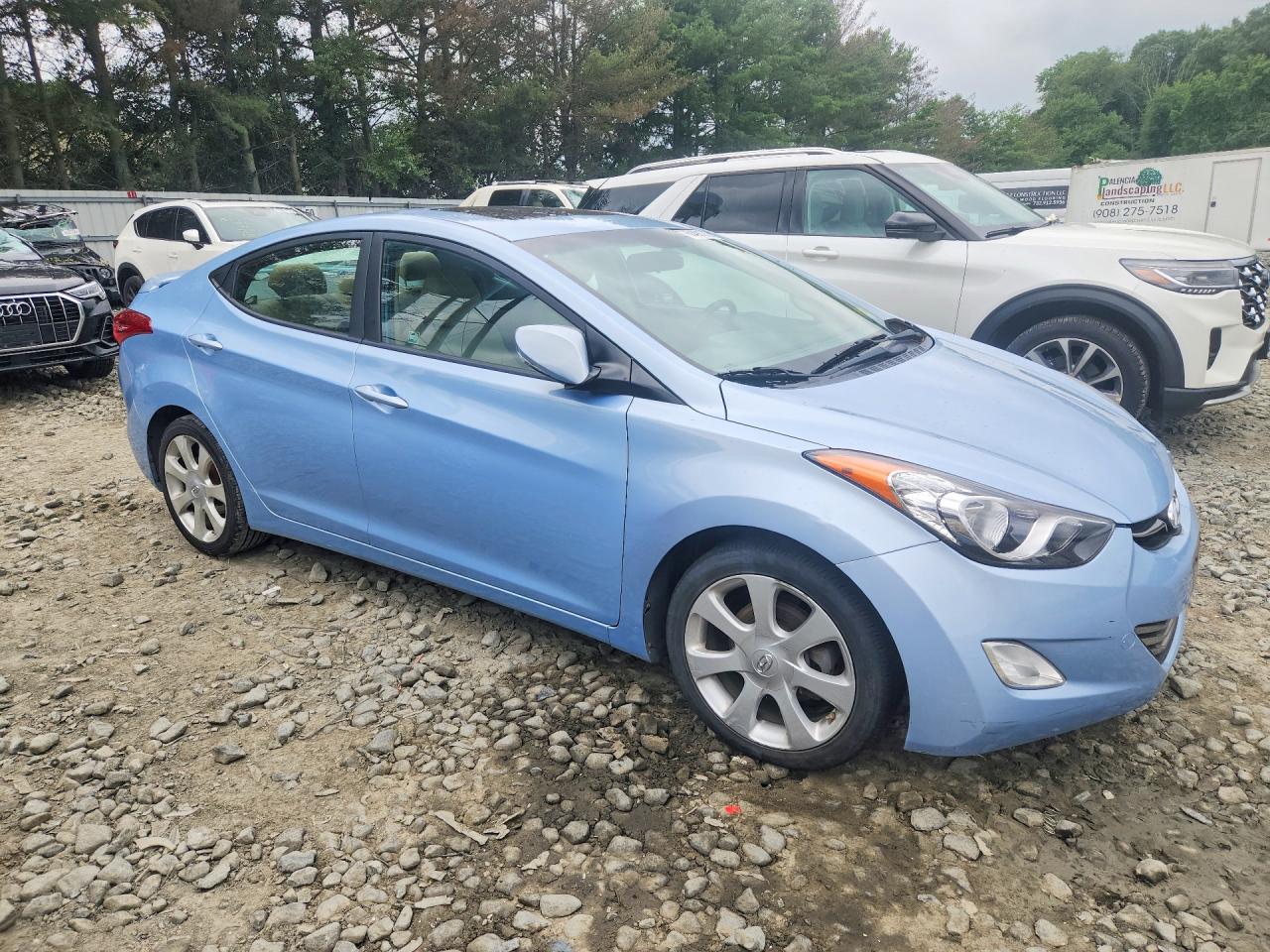 2013 HYUNDAI ELANTRA