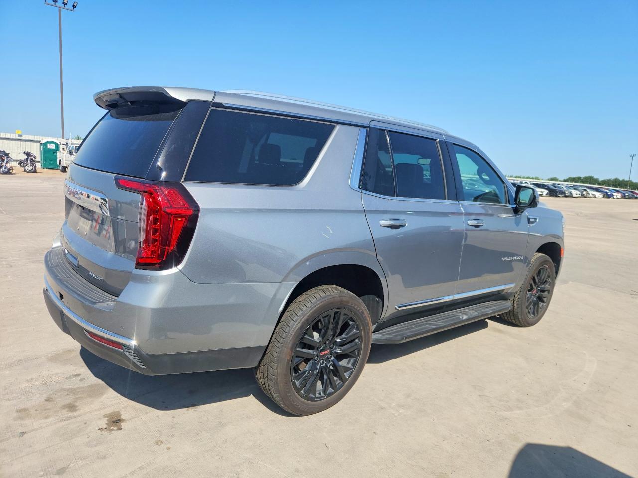 2023 GMC YUKON
