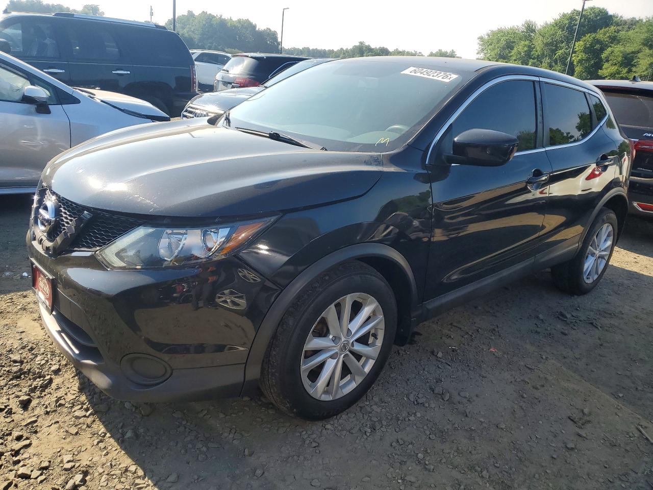 2017 NISSAN ROGUE
