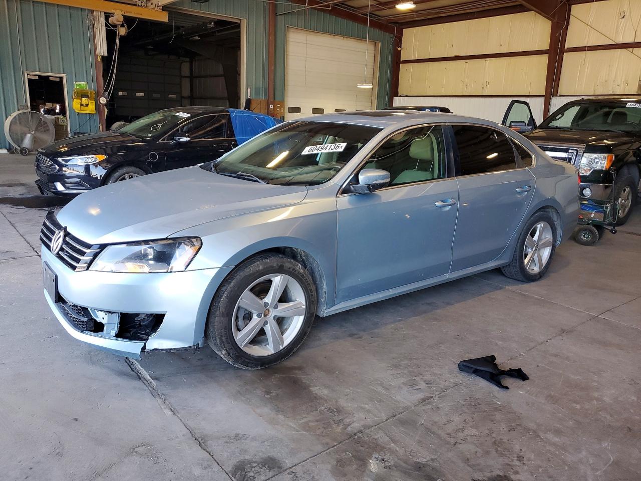 2012 VOLKSWAGEN PASSAT