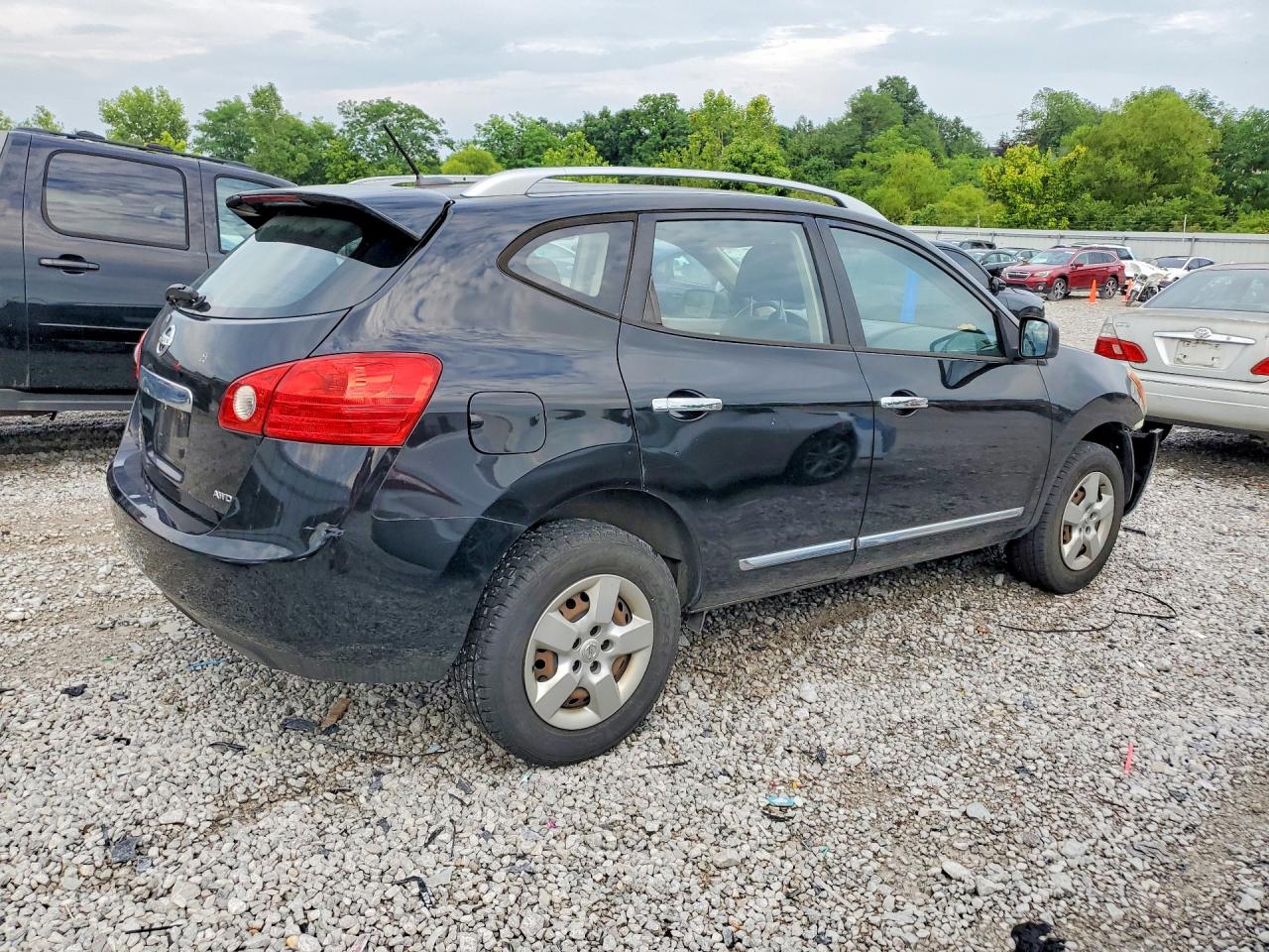 2015 NISSAN ROGUE