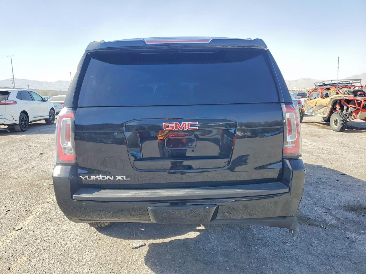 2016 GMC YUKON