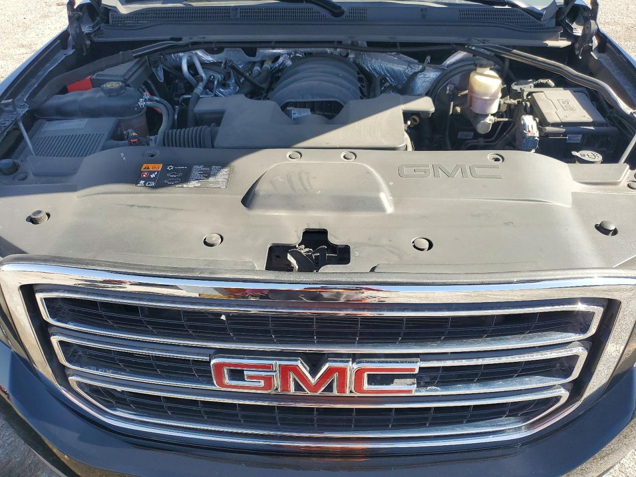 2016 GMC YUKON