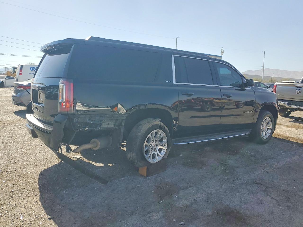 2016 GMC YUKON
