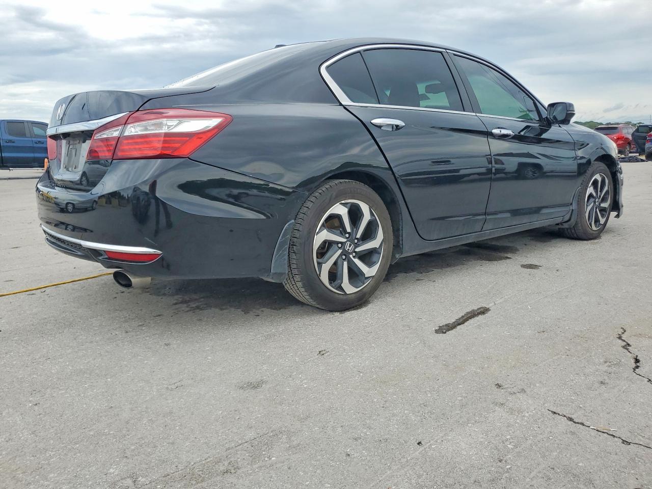 2016 HONDA ACCORD