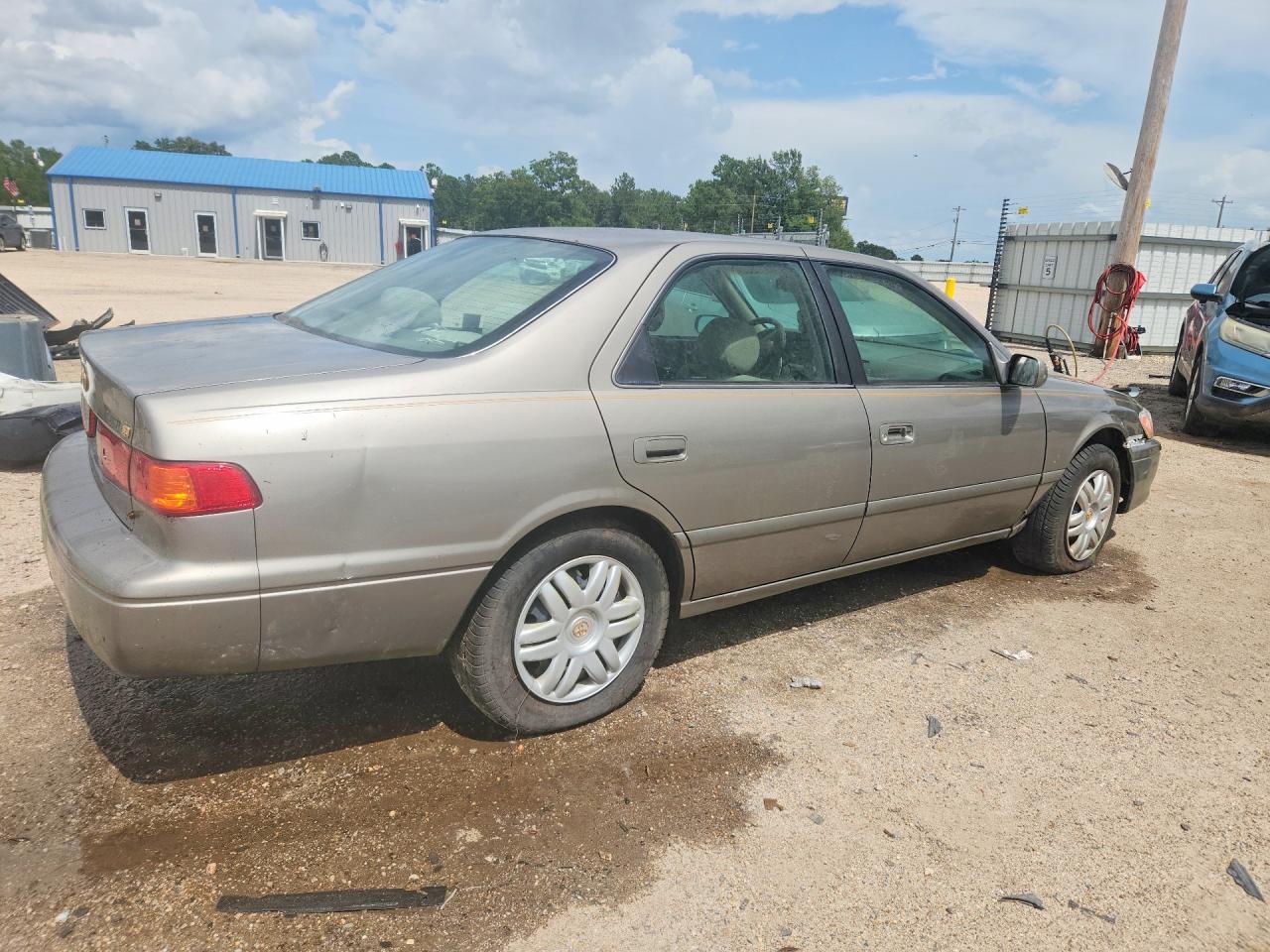 2001 TOYOTA CAMRY