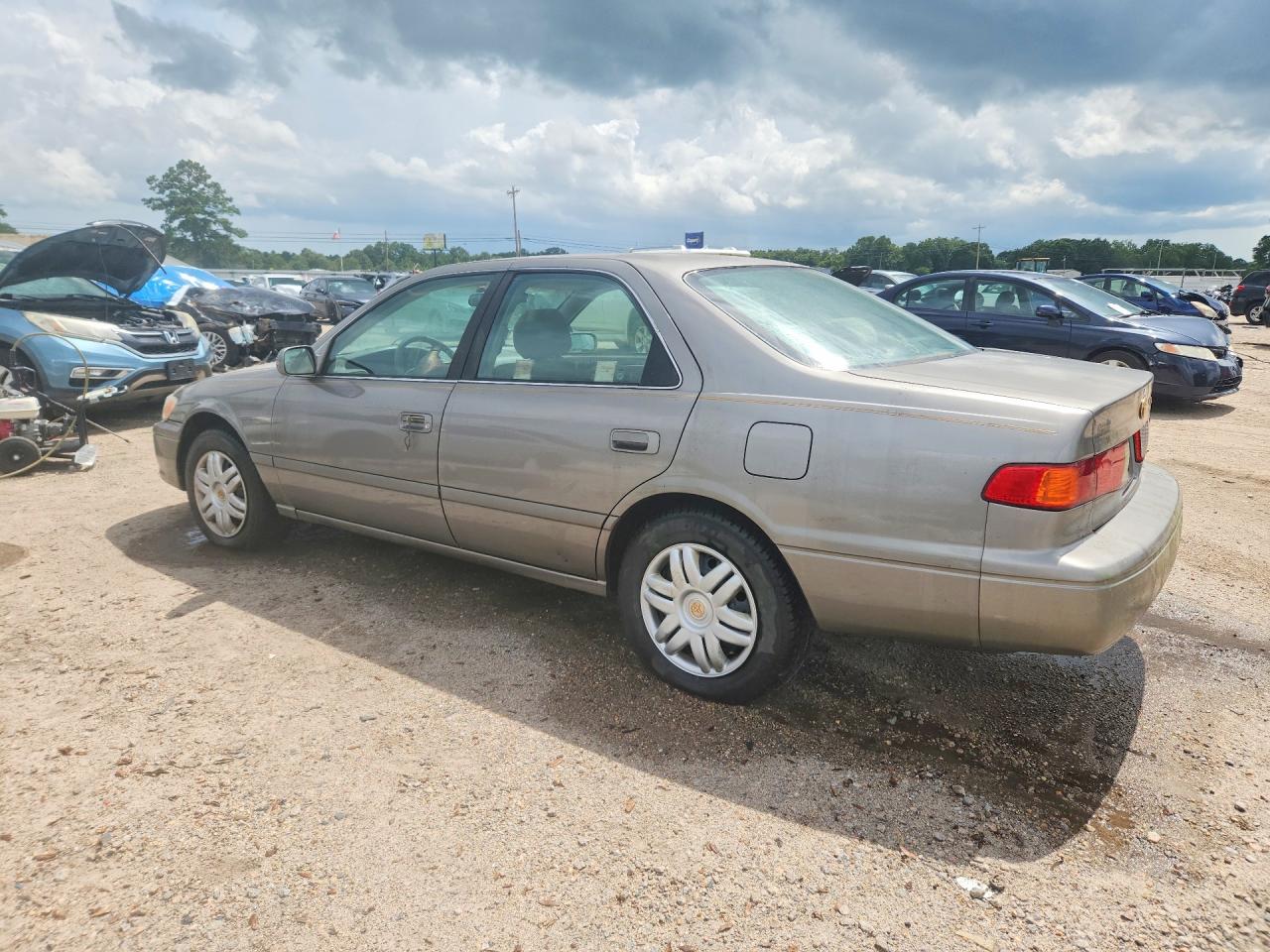 2001 TOYOTA CAMRY