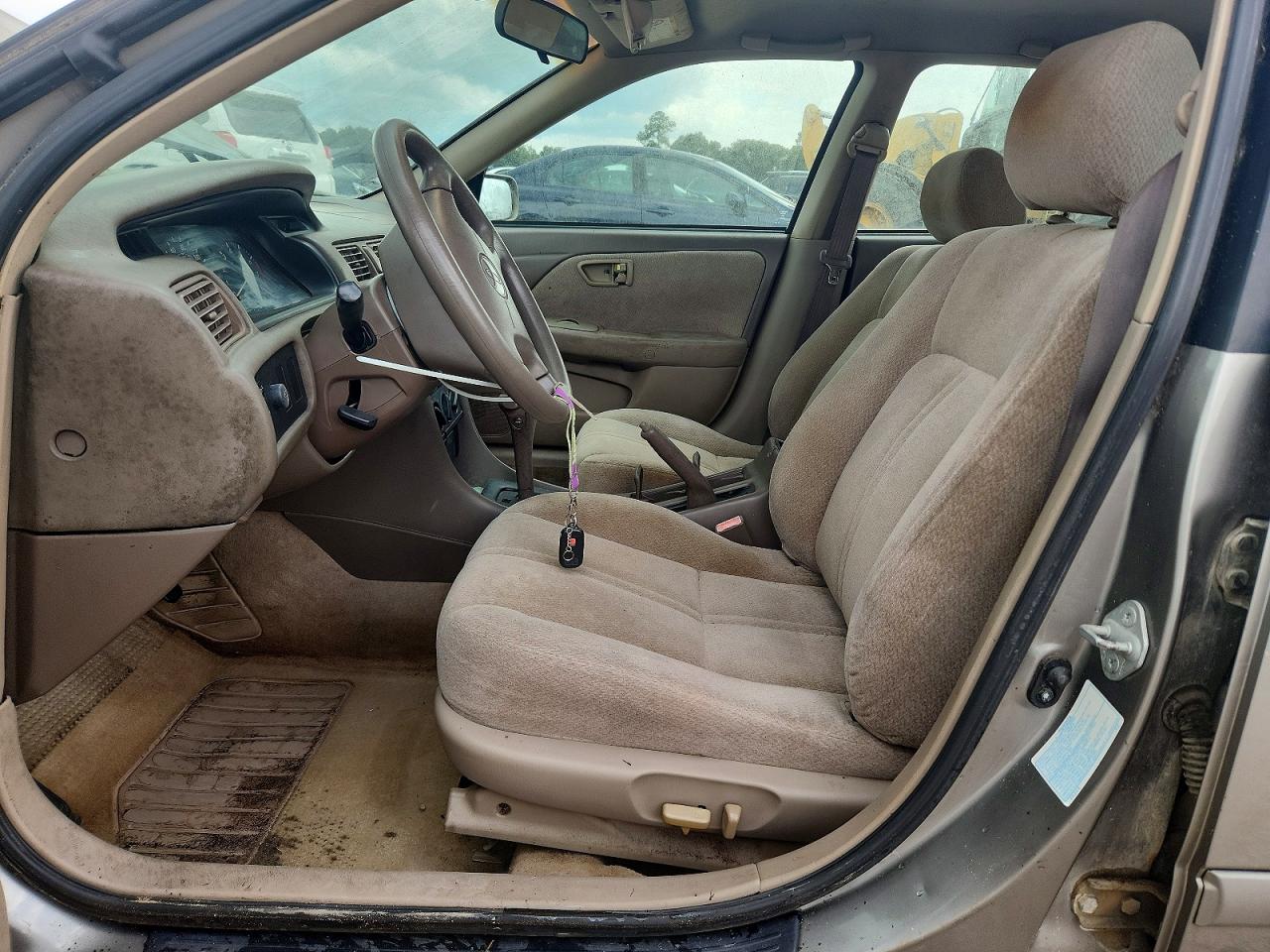 2001 TOYOTA CAMRY