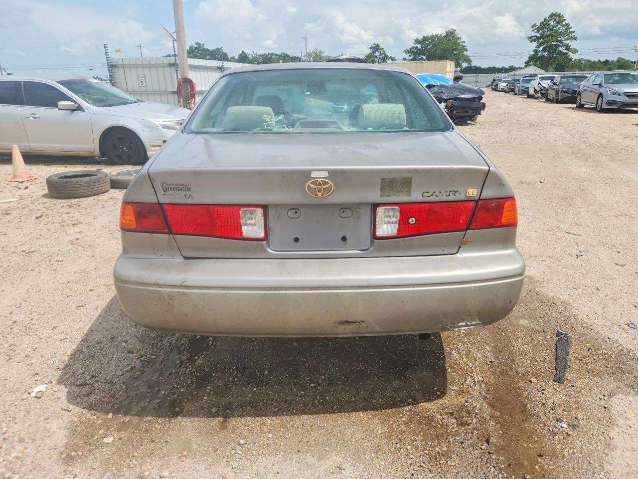 2001 TOYOTA CAMRY