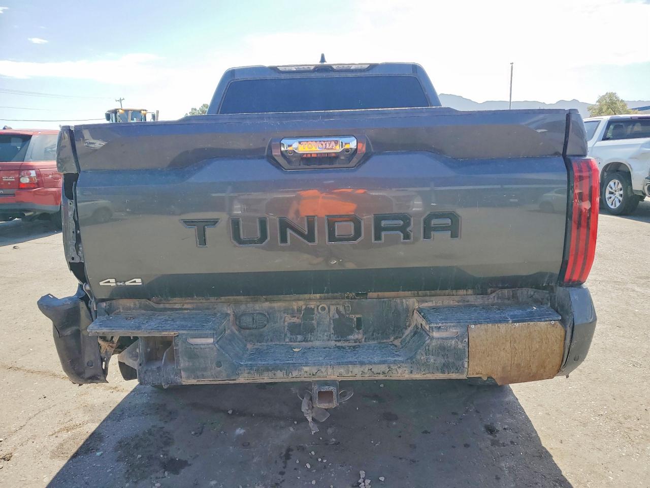 2025 TOYOTA TUNDRA