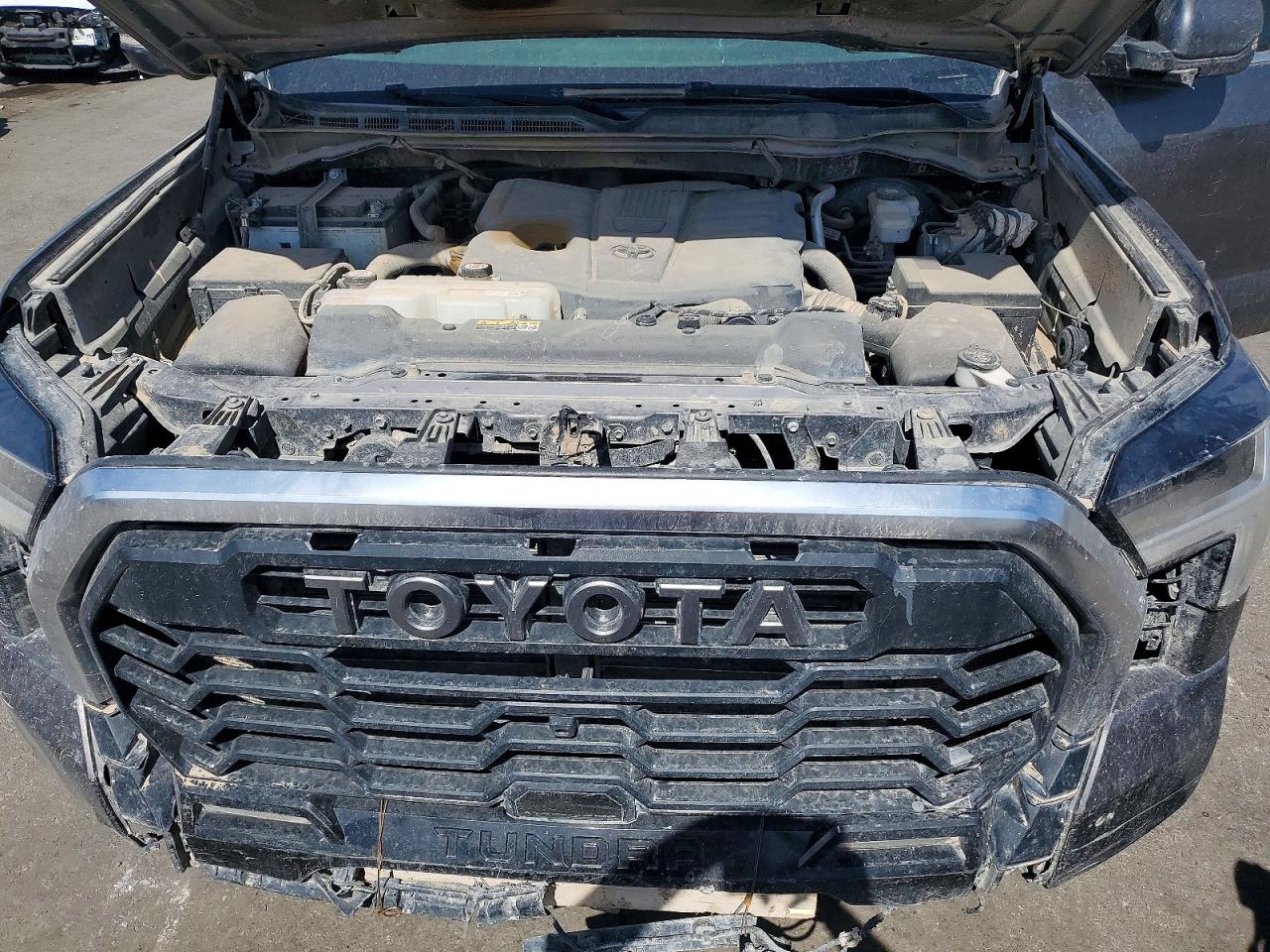 2025 TOYOTA TUNDRA