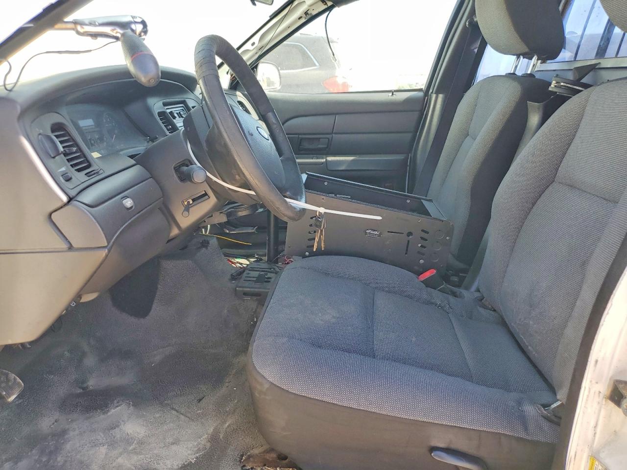 2011 FORD CROWN VIC