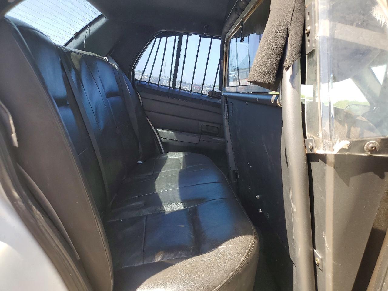 2011 FORD CROWN VIC