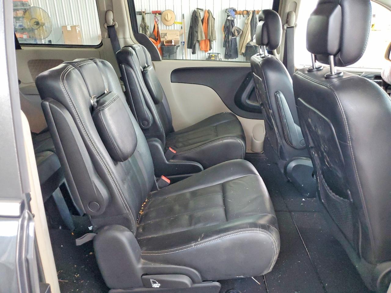 2012 CHRYSLER MINIVAN