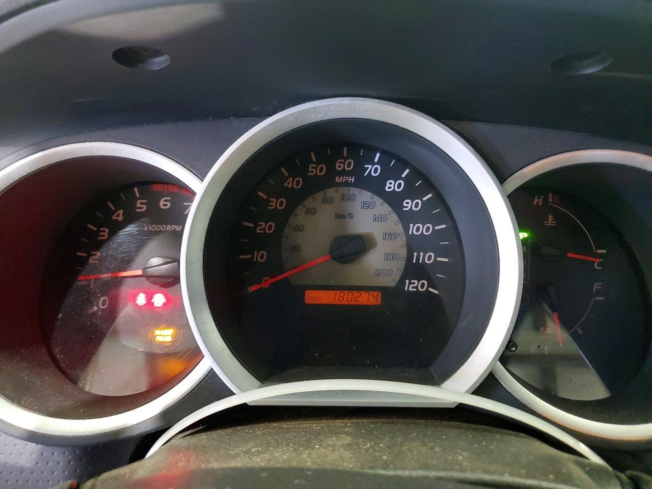 2011 TOYOTA TACOMA