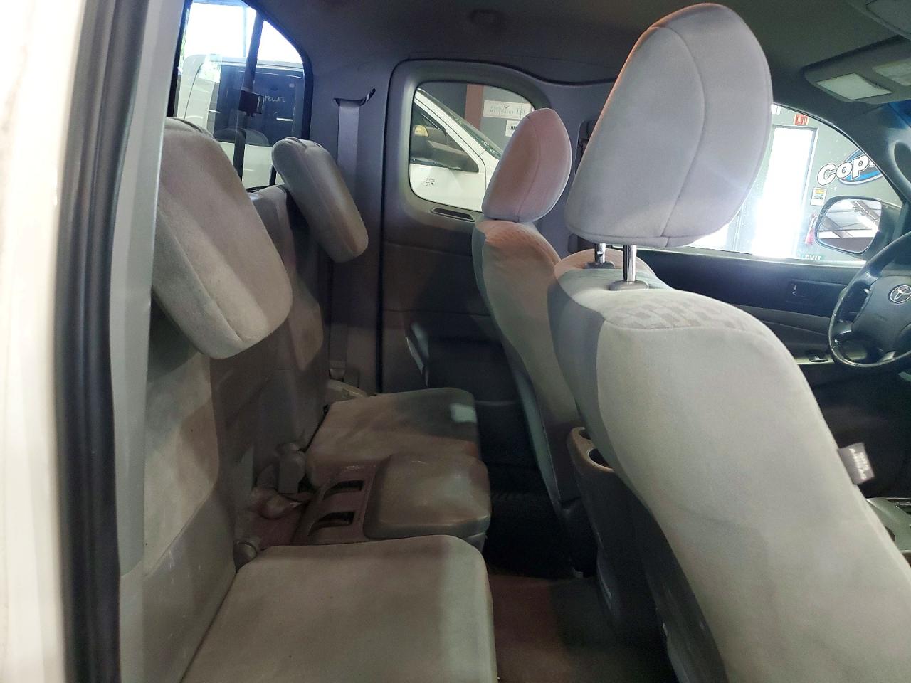 2011 TOYOTA TACOMA