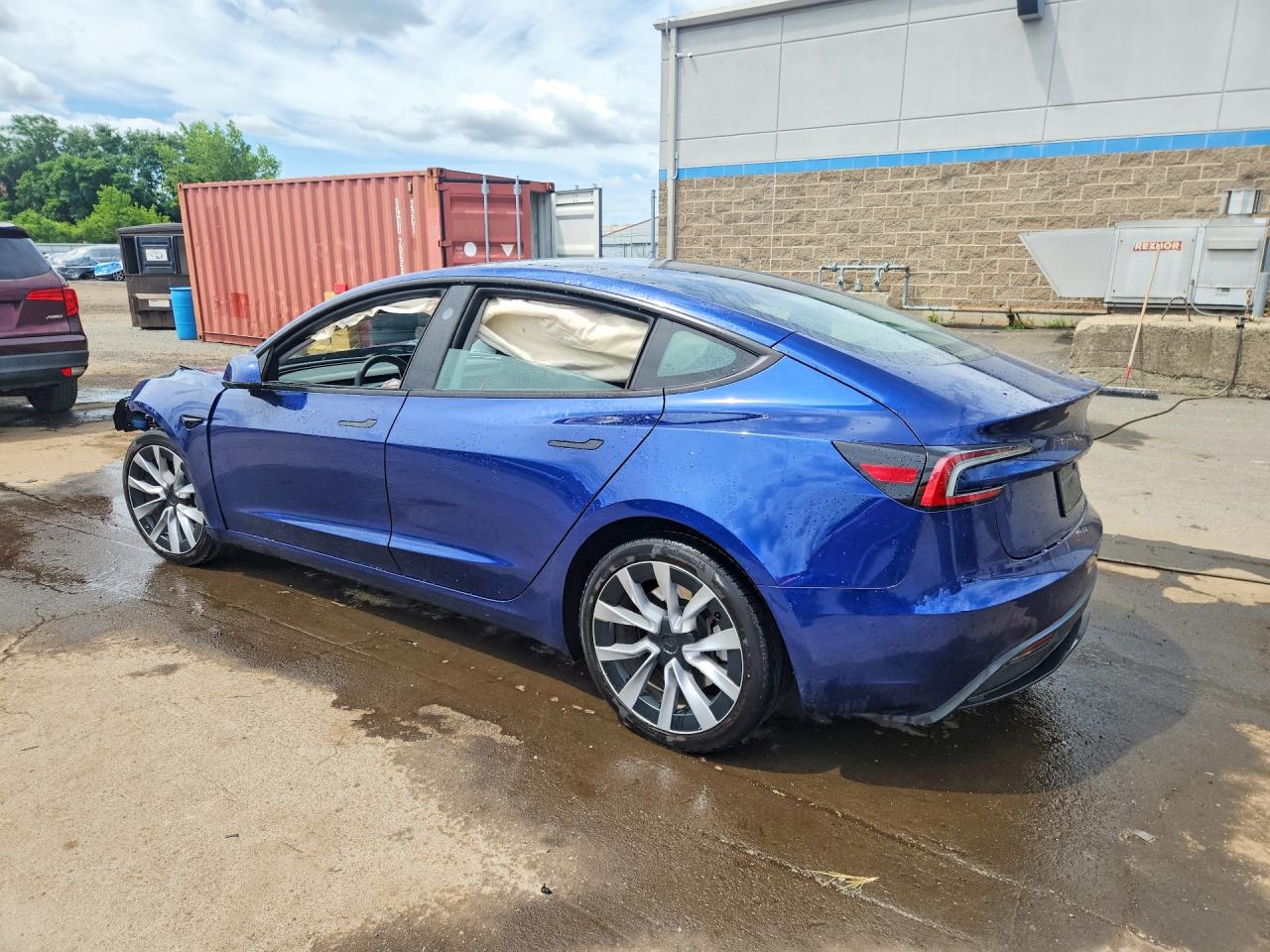 2024 TESLA MODEL 3