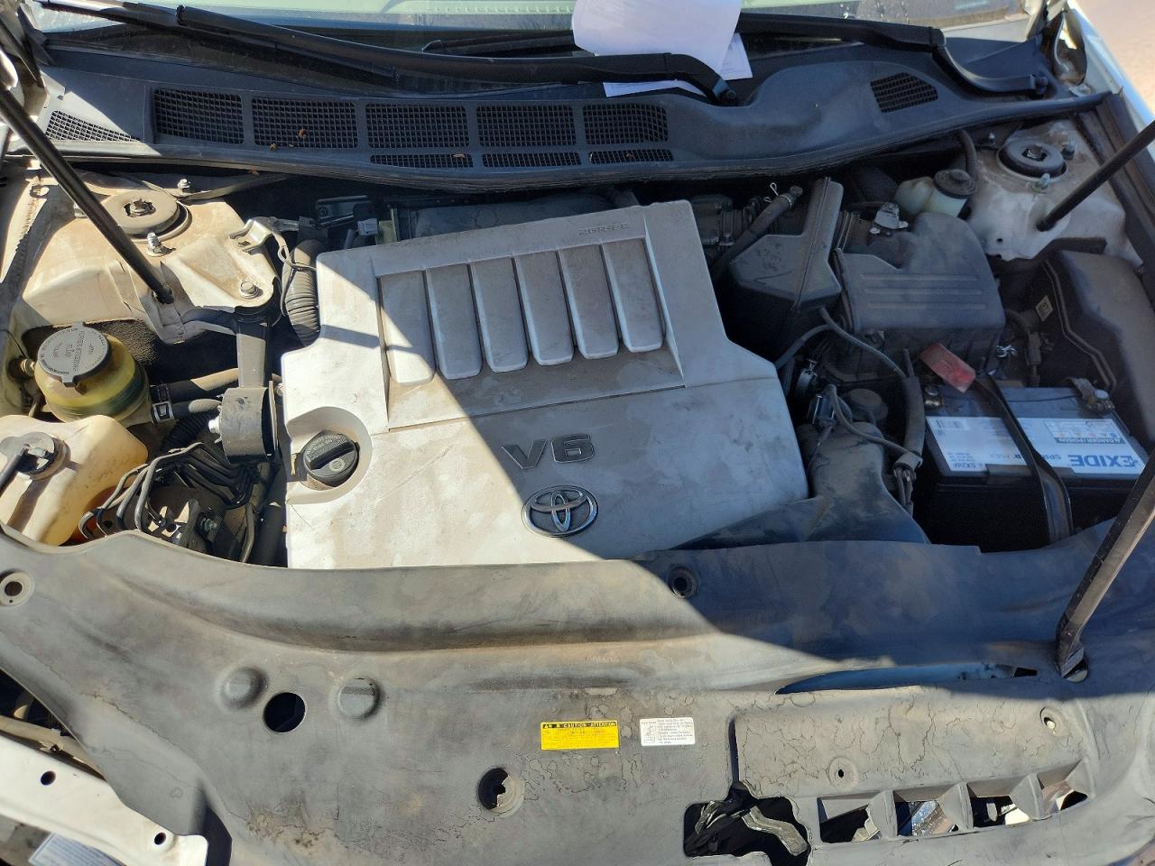 2010 TOYOTA AVALON