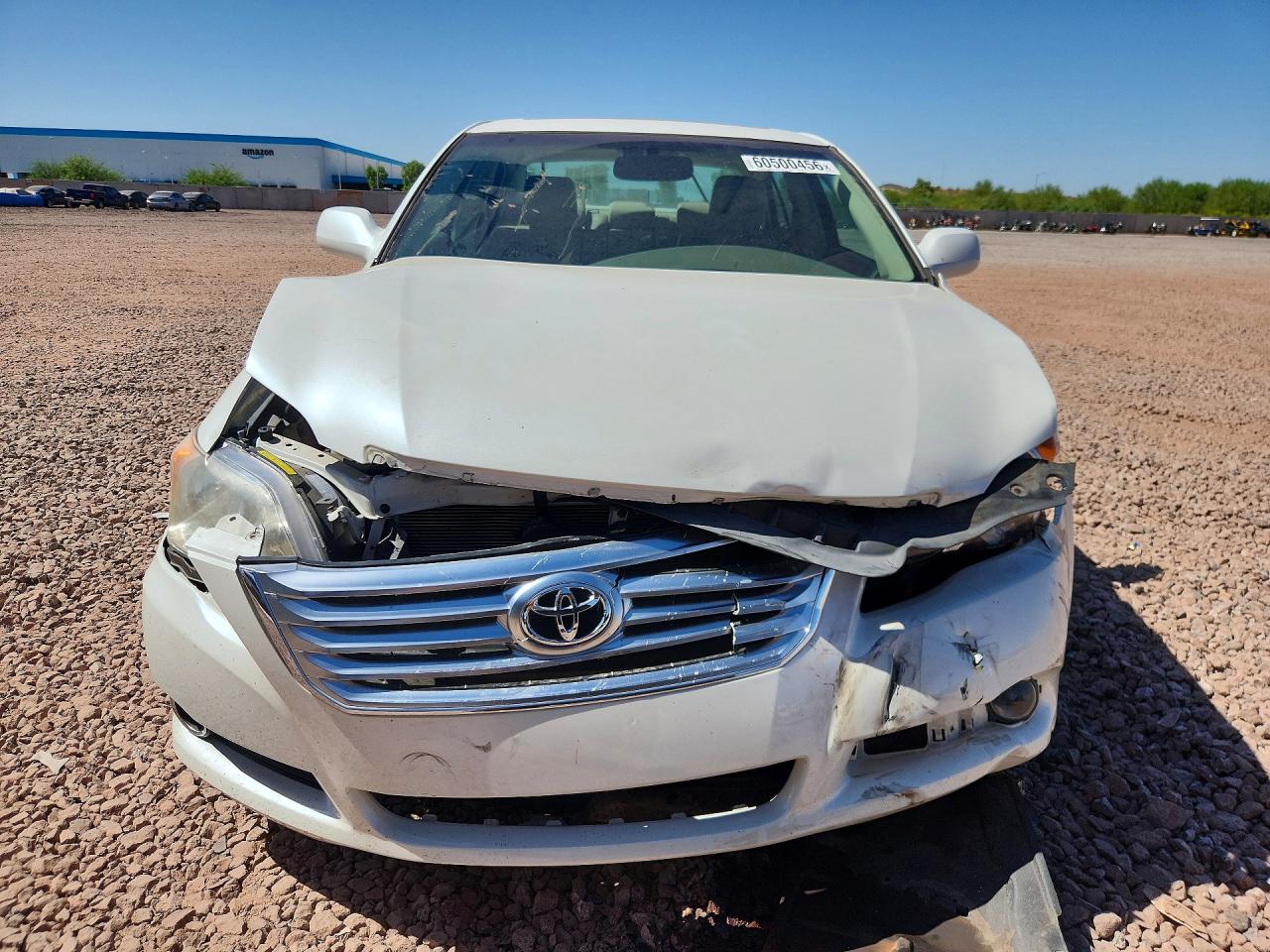 2010 TOYOTA AVALON