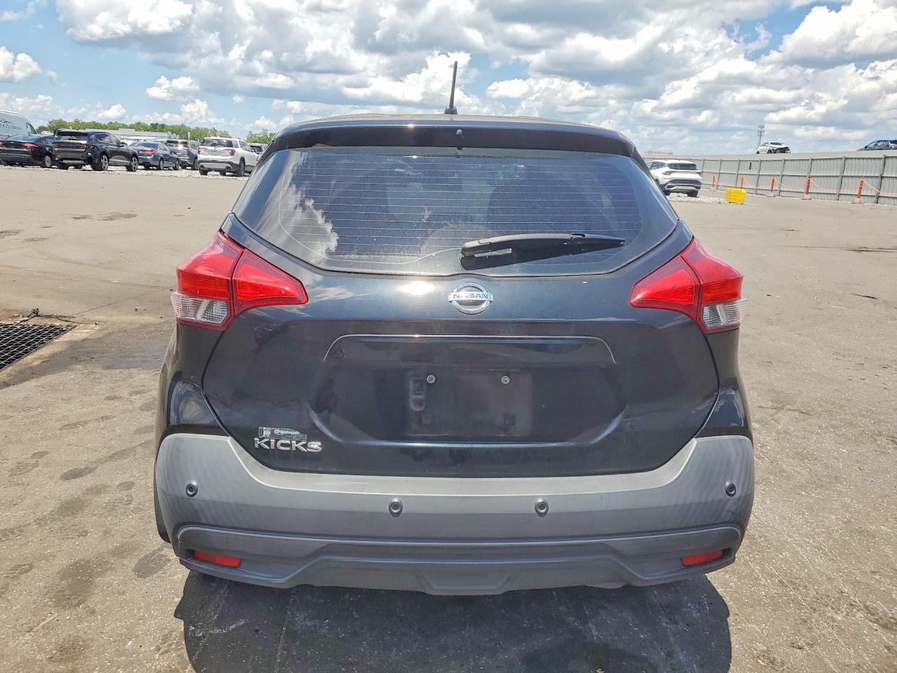 2020 NISSAN KICKS