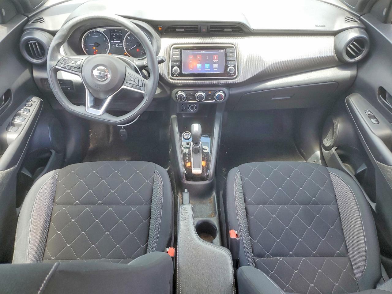 2020 NISSAN KICKS