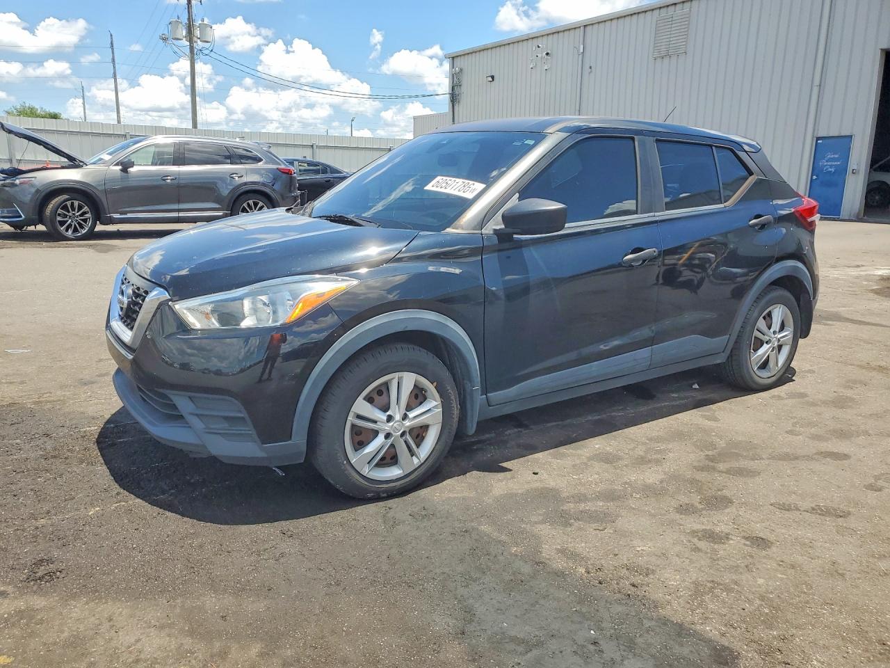 2020 NISSAN KICKS