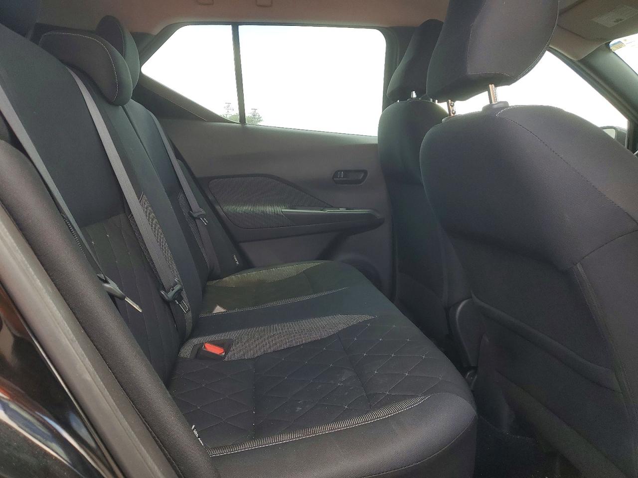 2020 NISSAN KICKS