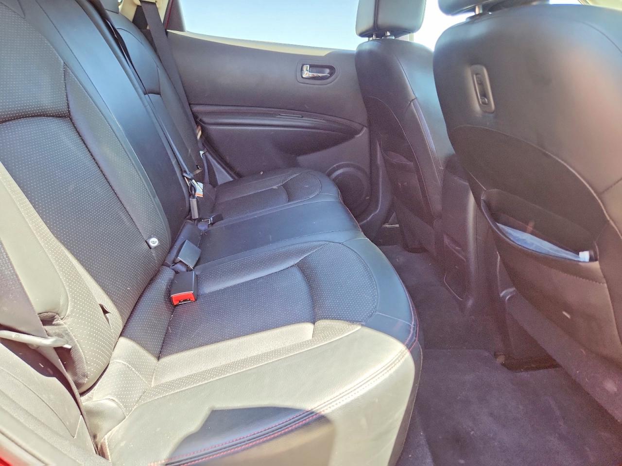 2011 NISSAN ROGUE