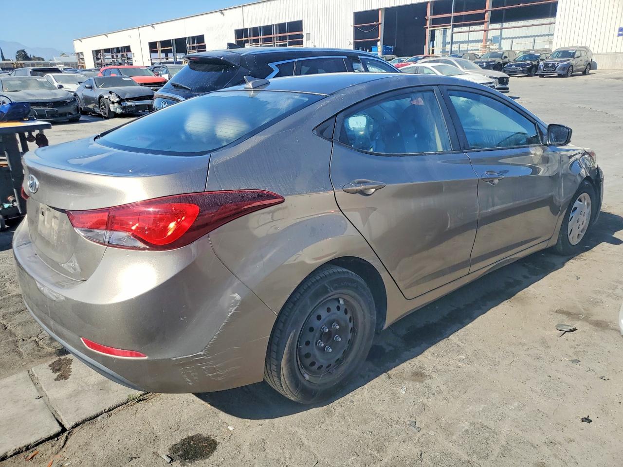2016 HYUNDAI ELANTRA
