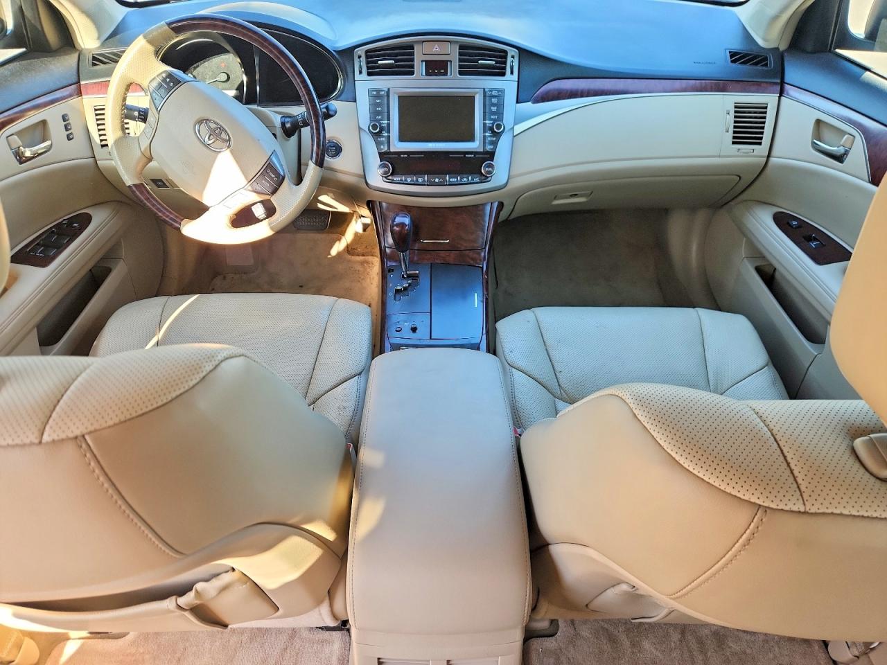 2012 TOYOTA AVALON