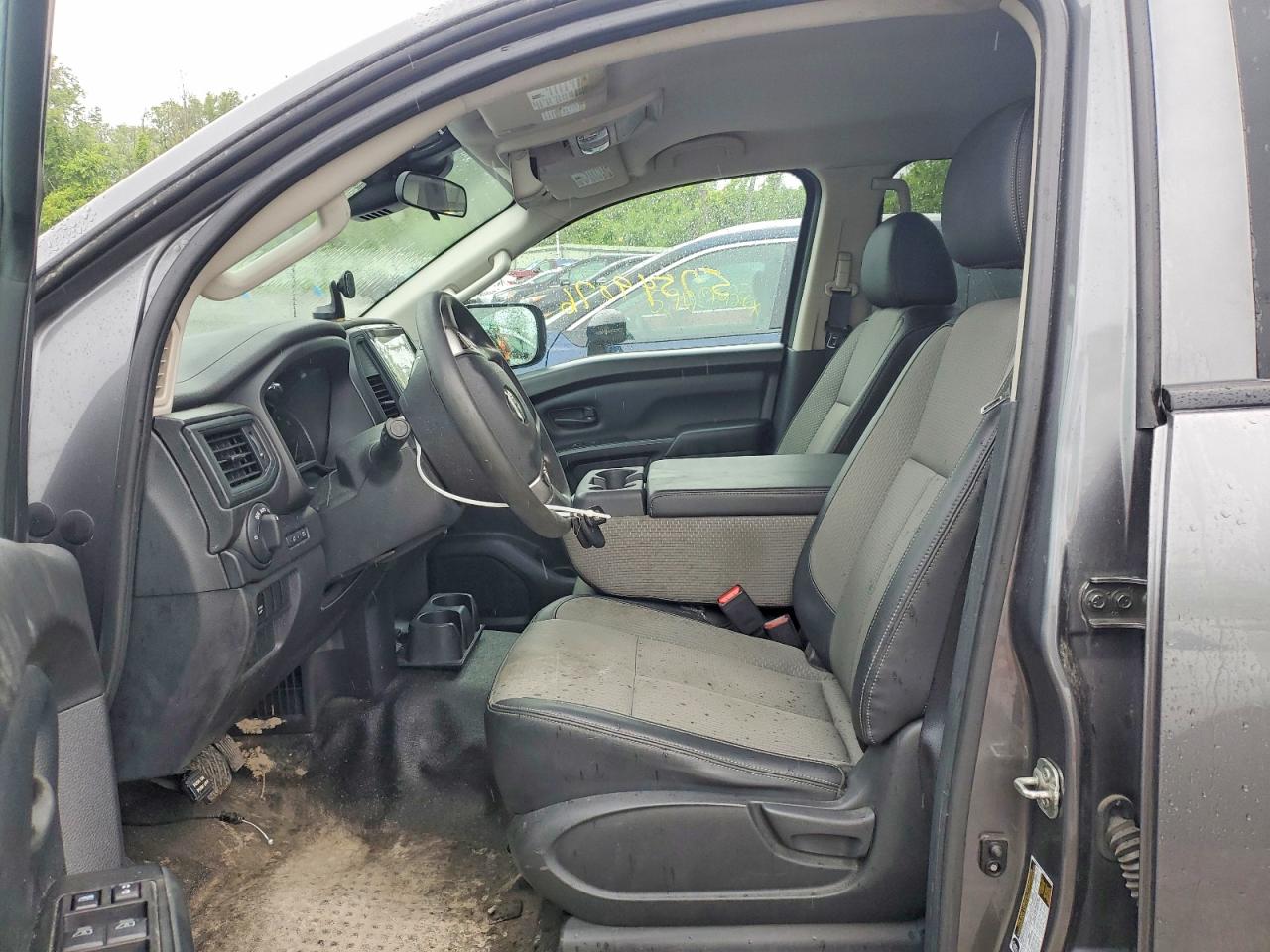 2020 NISSAN TITAN