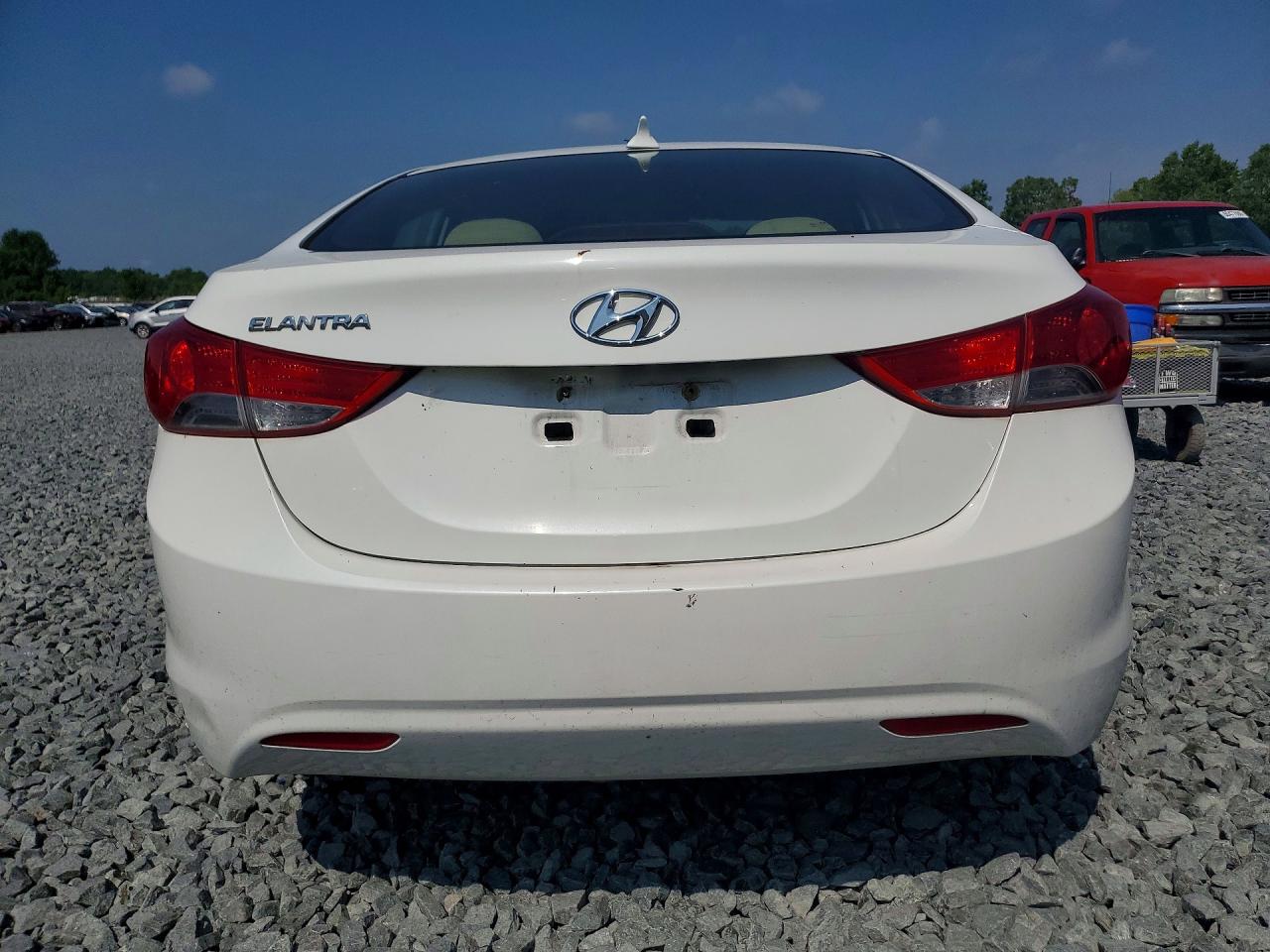 2012 HYUNDAI ELANTRA