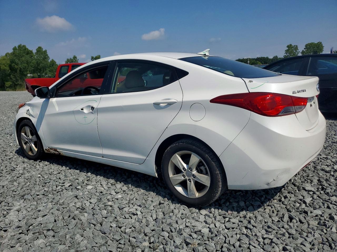 2012 HYUNDAI ELANTRA