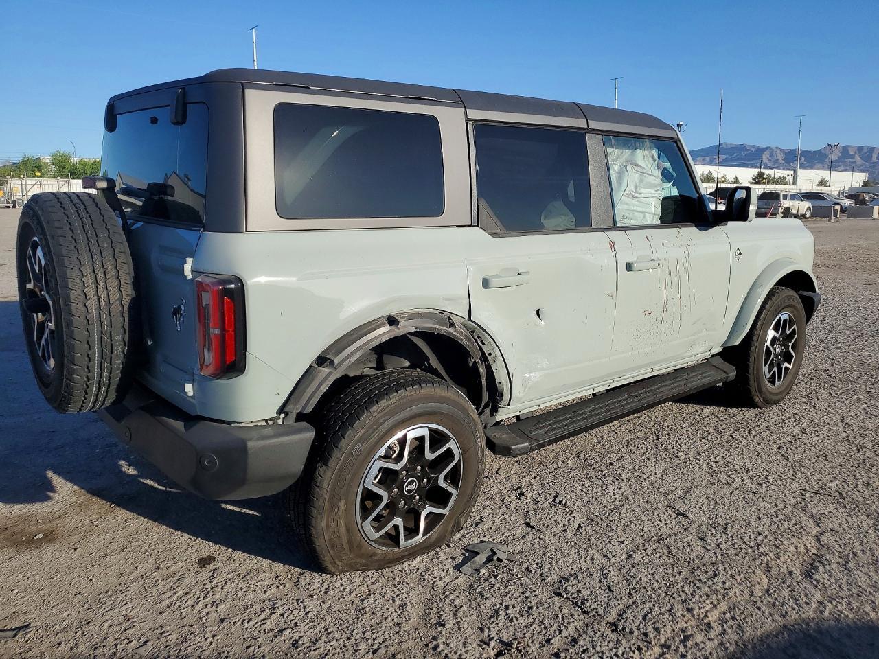 2023 FORD BRONCO