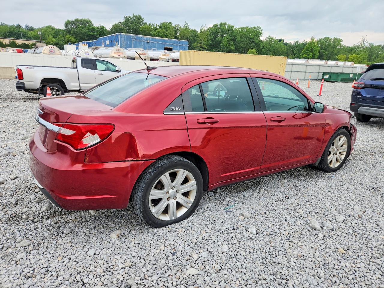 2013 CHRYSLER 200