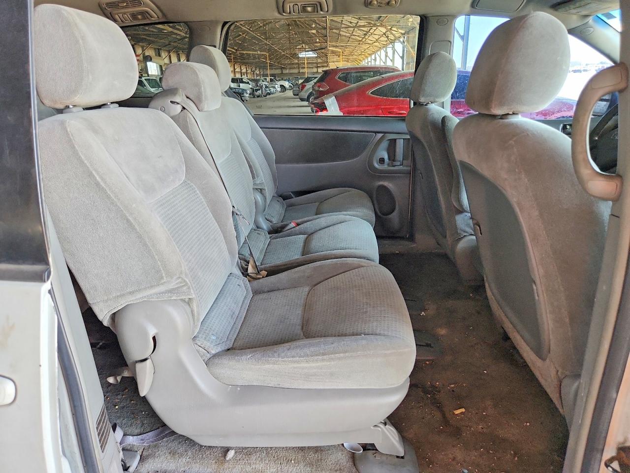 2006 TOYOTA SIENNA
