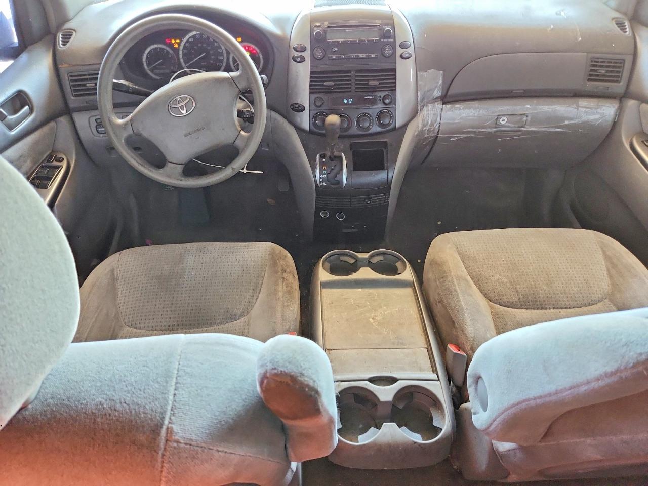 2006 TOYOTA SIENNA