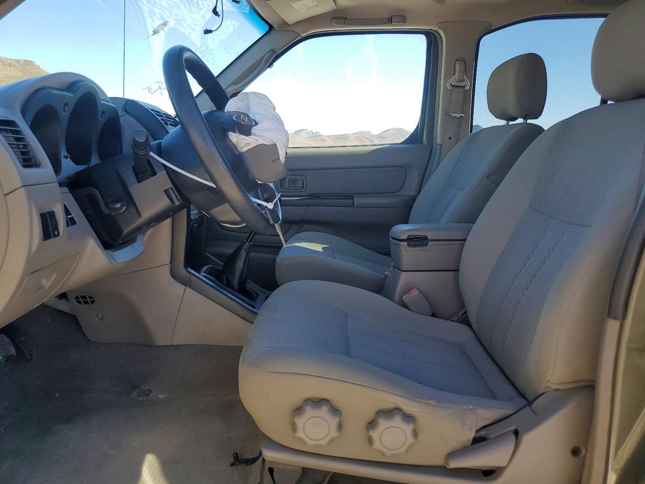 2004 NISSAN XTERRA