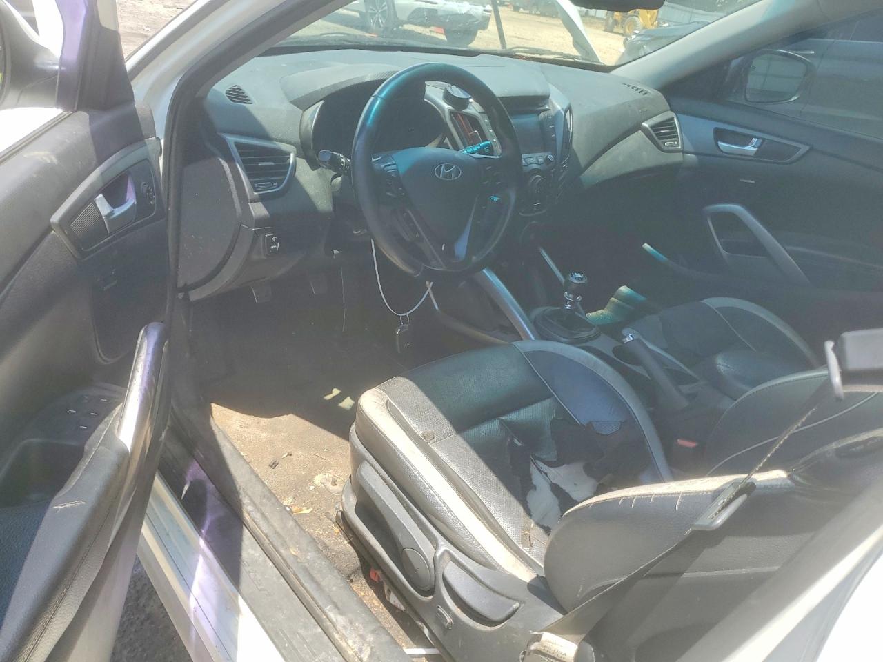 2015 HYUNDAI VELOSTER