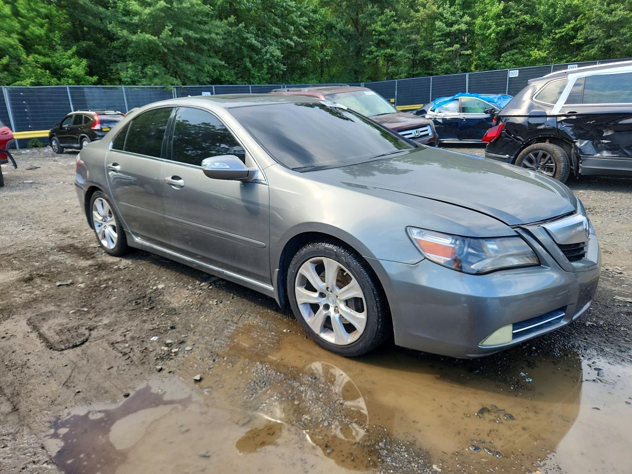 2010 ACURA RL