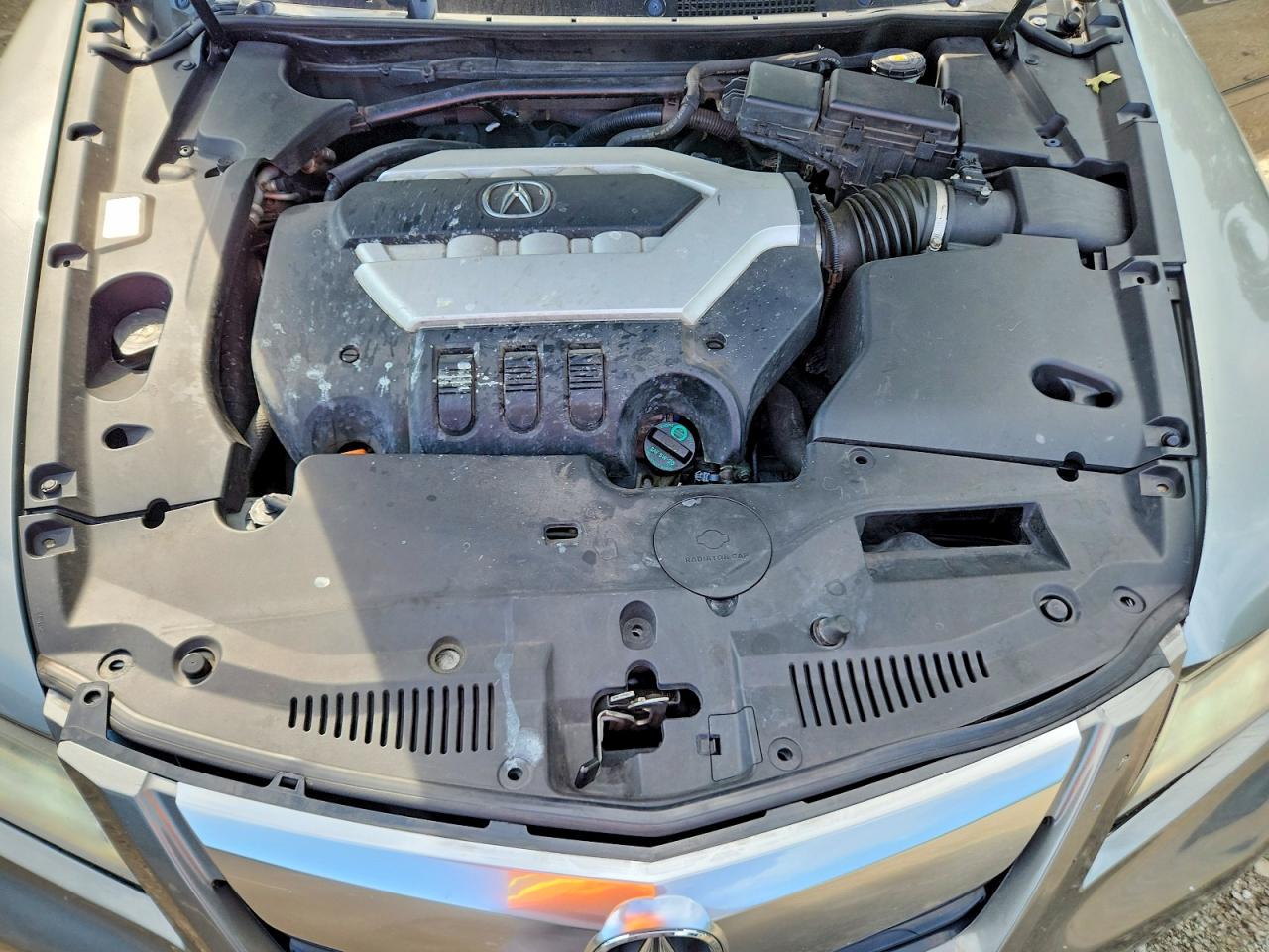 2010 ACURA RL