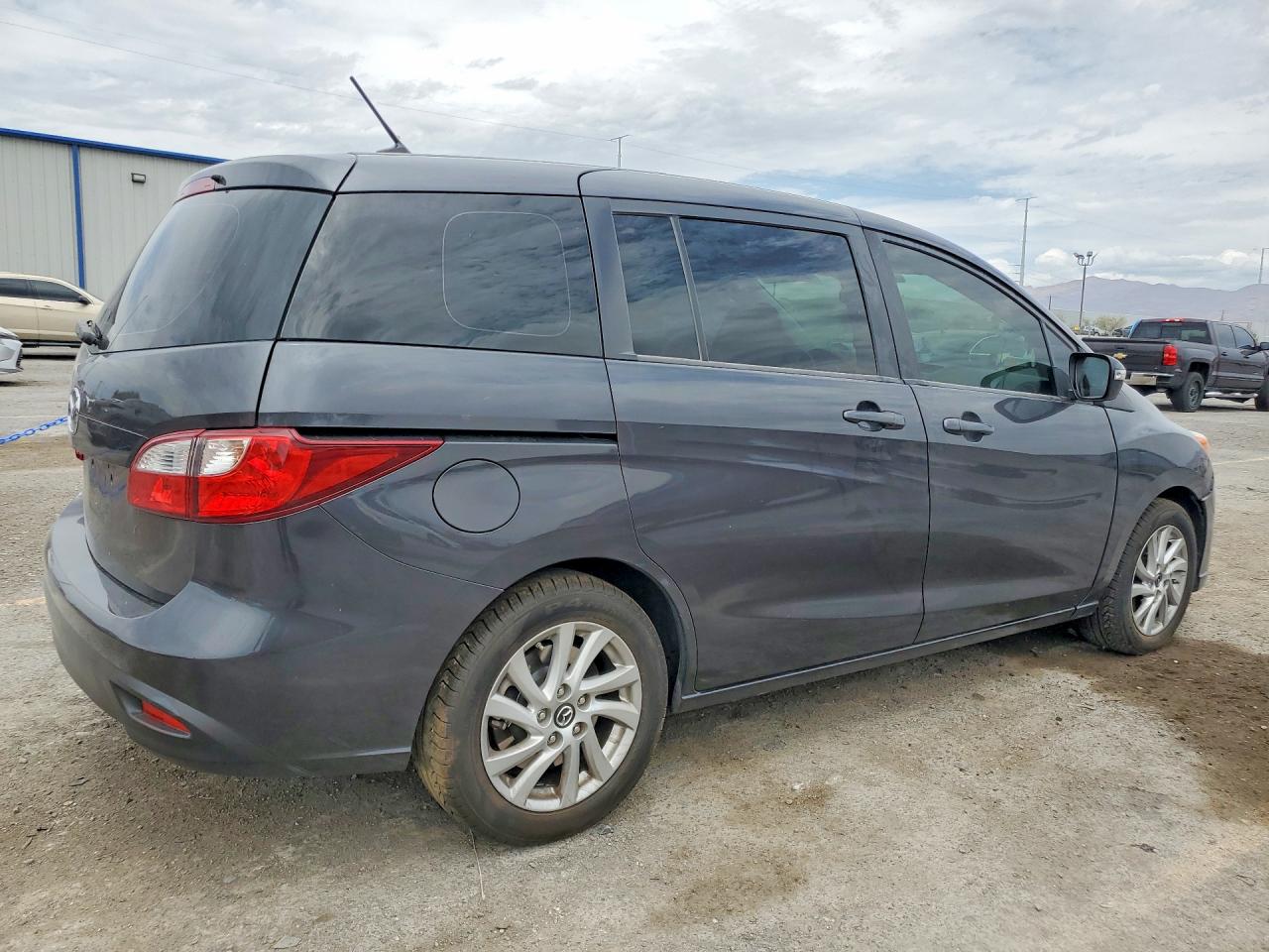 2013 MAZDA 5