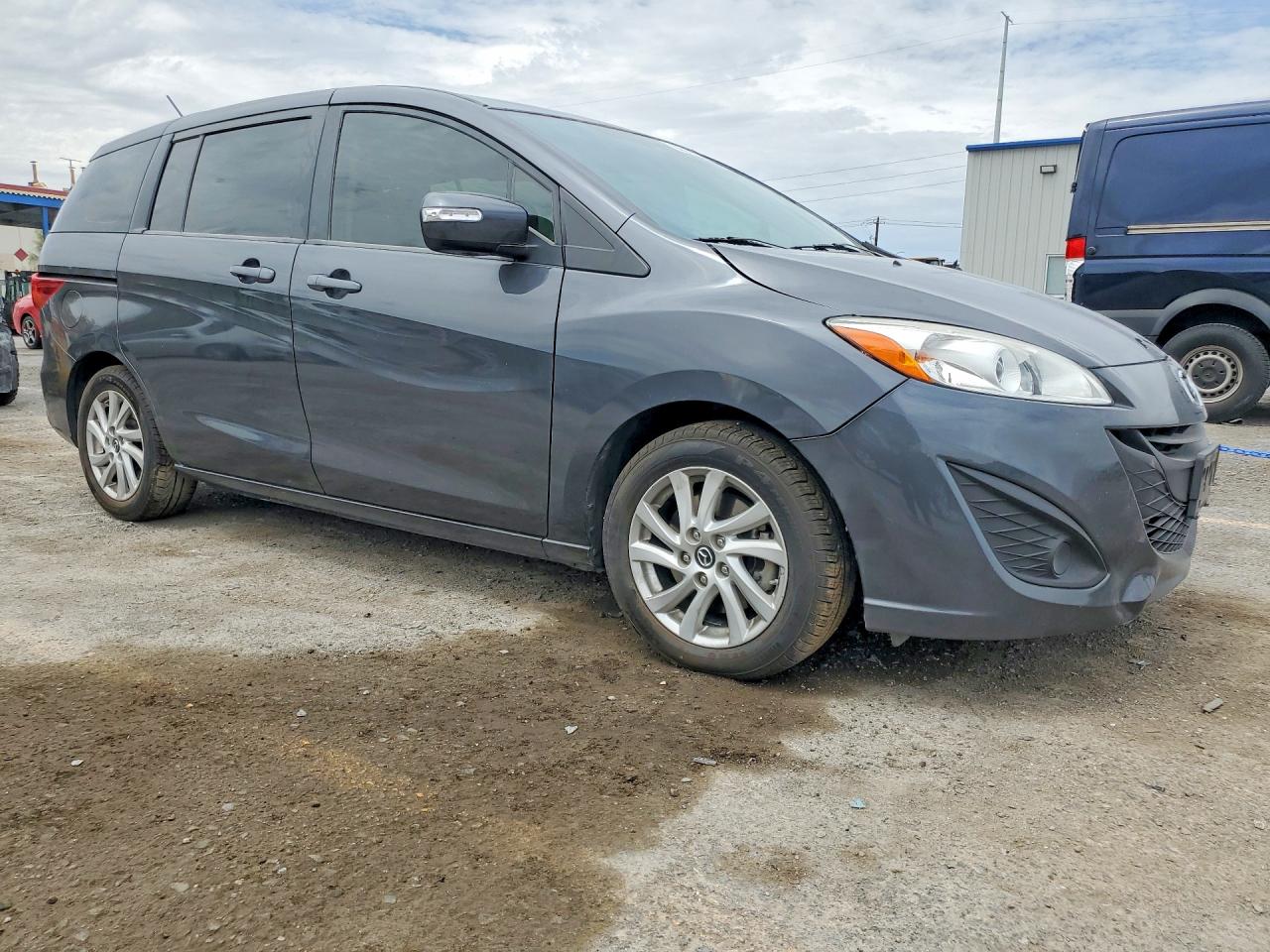 2013 MAZDA 5