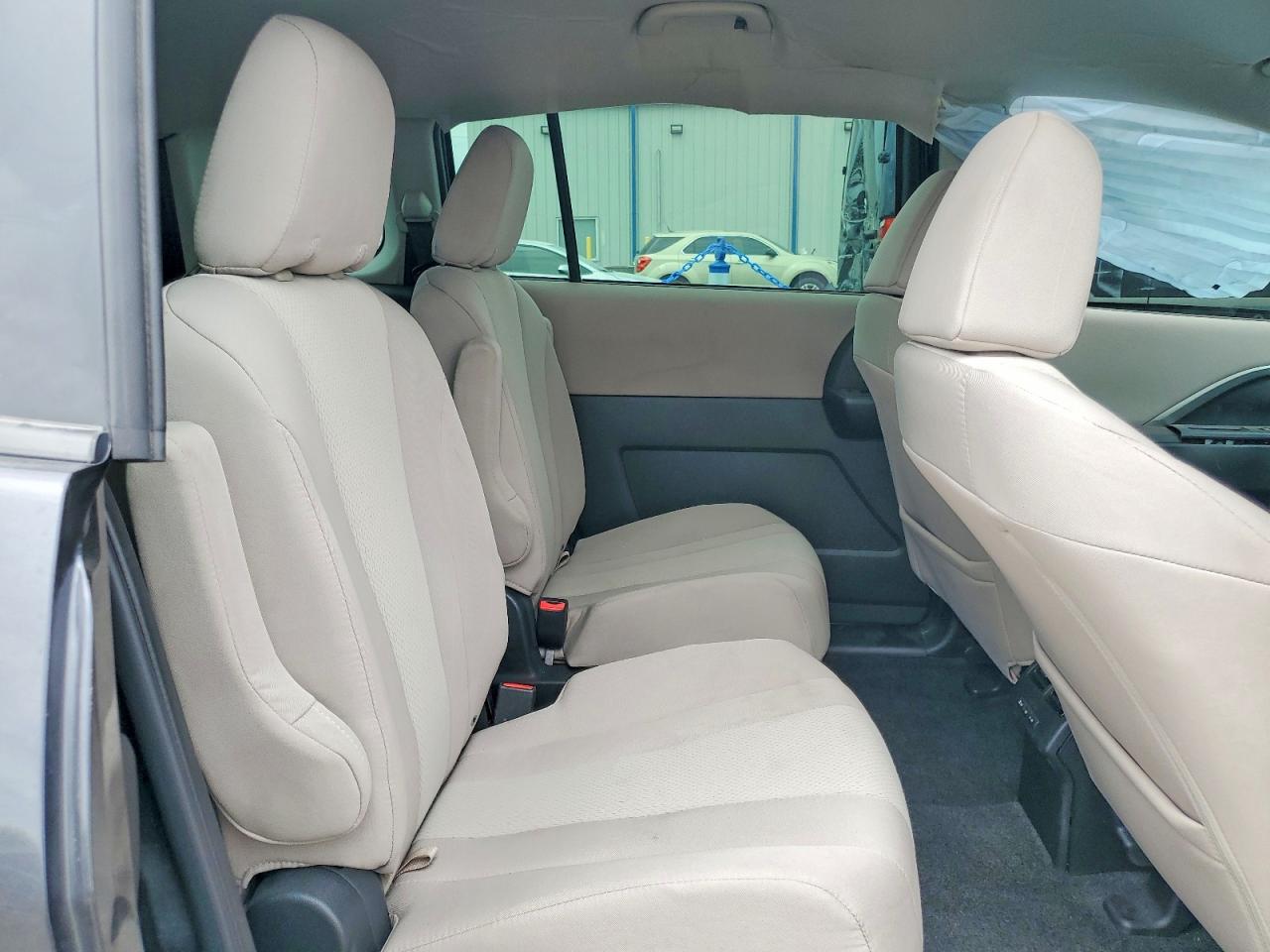 2013 MAZDA 5