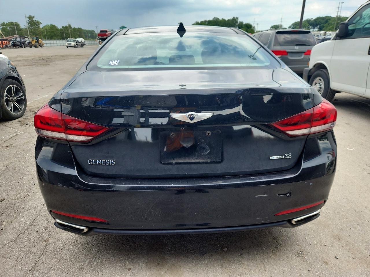 2016 HYUNDAI GENESIS