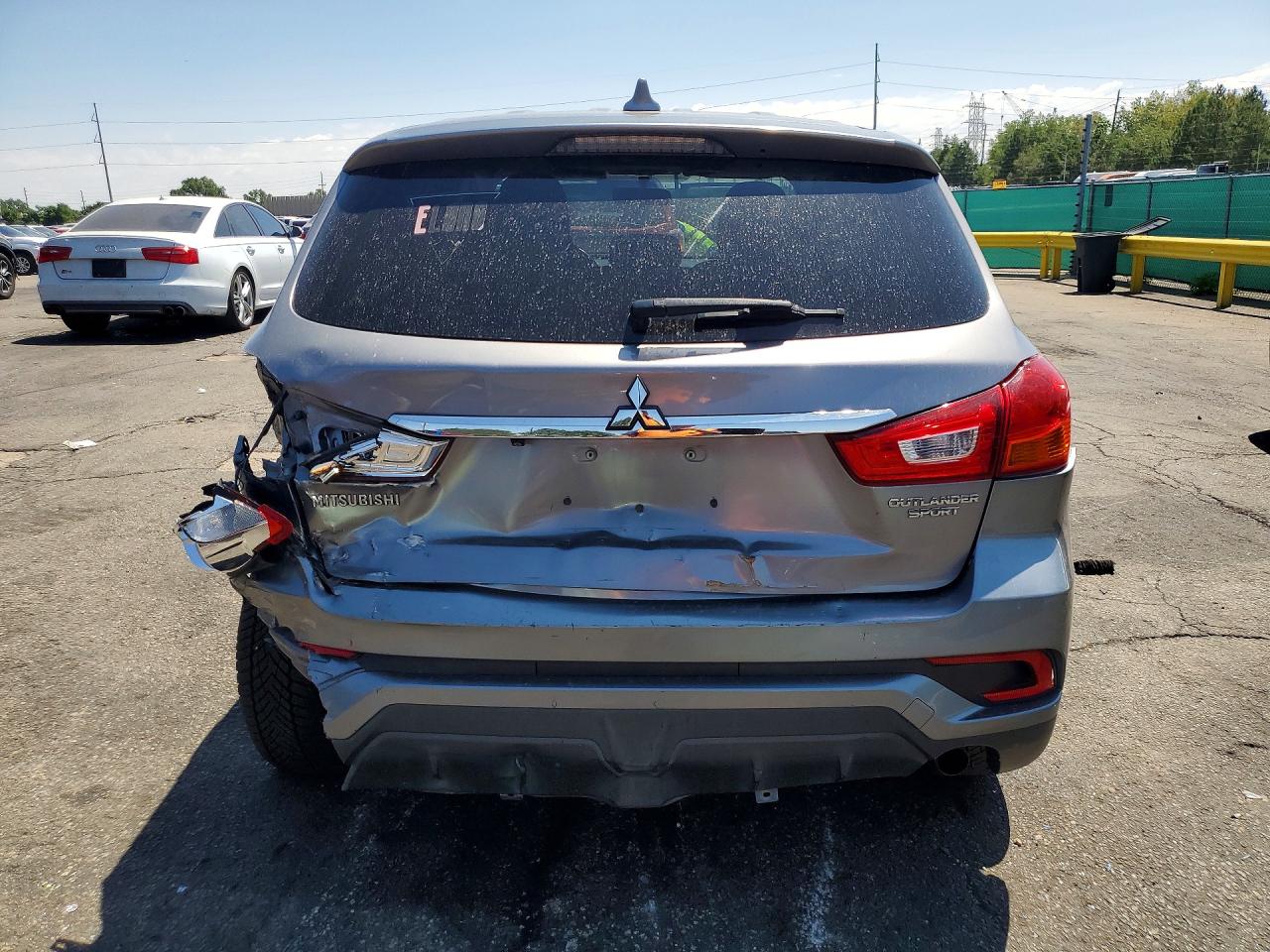 2019 MITSUBISHI OUTLANDER
