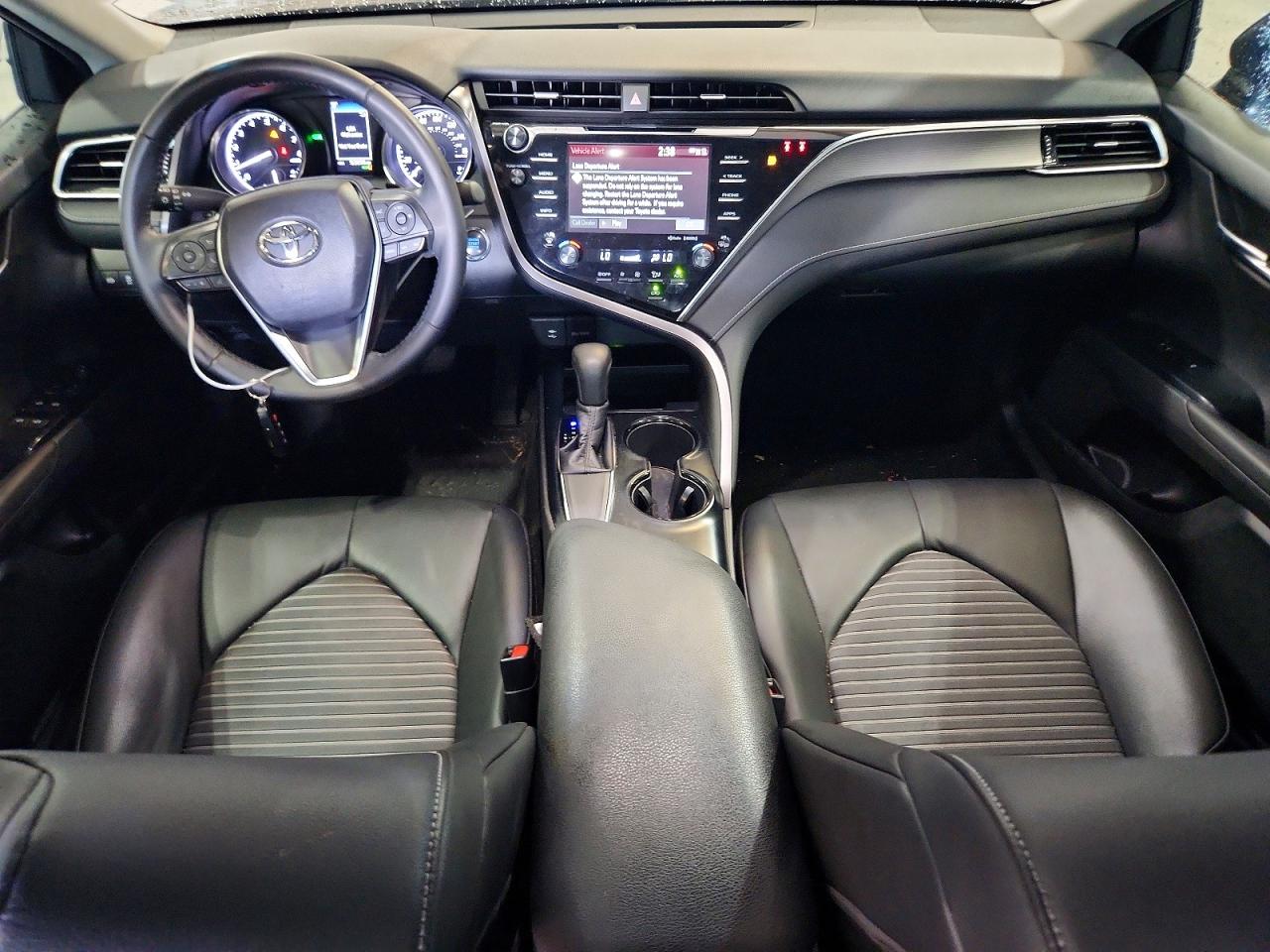 2018 TOYOTA CAMRY