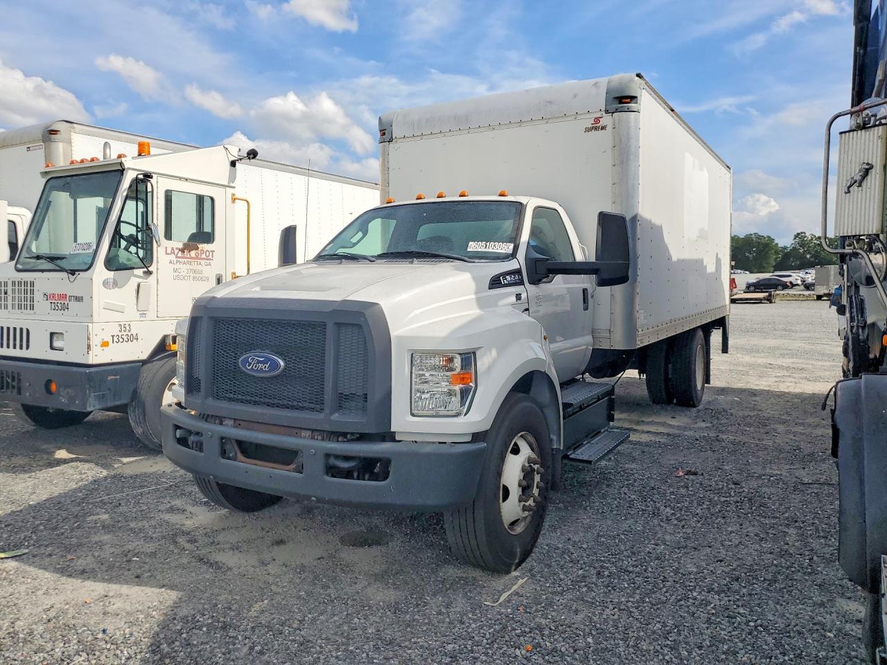 2017 FORD F650