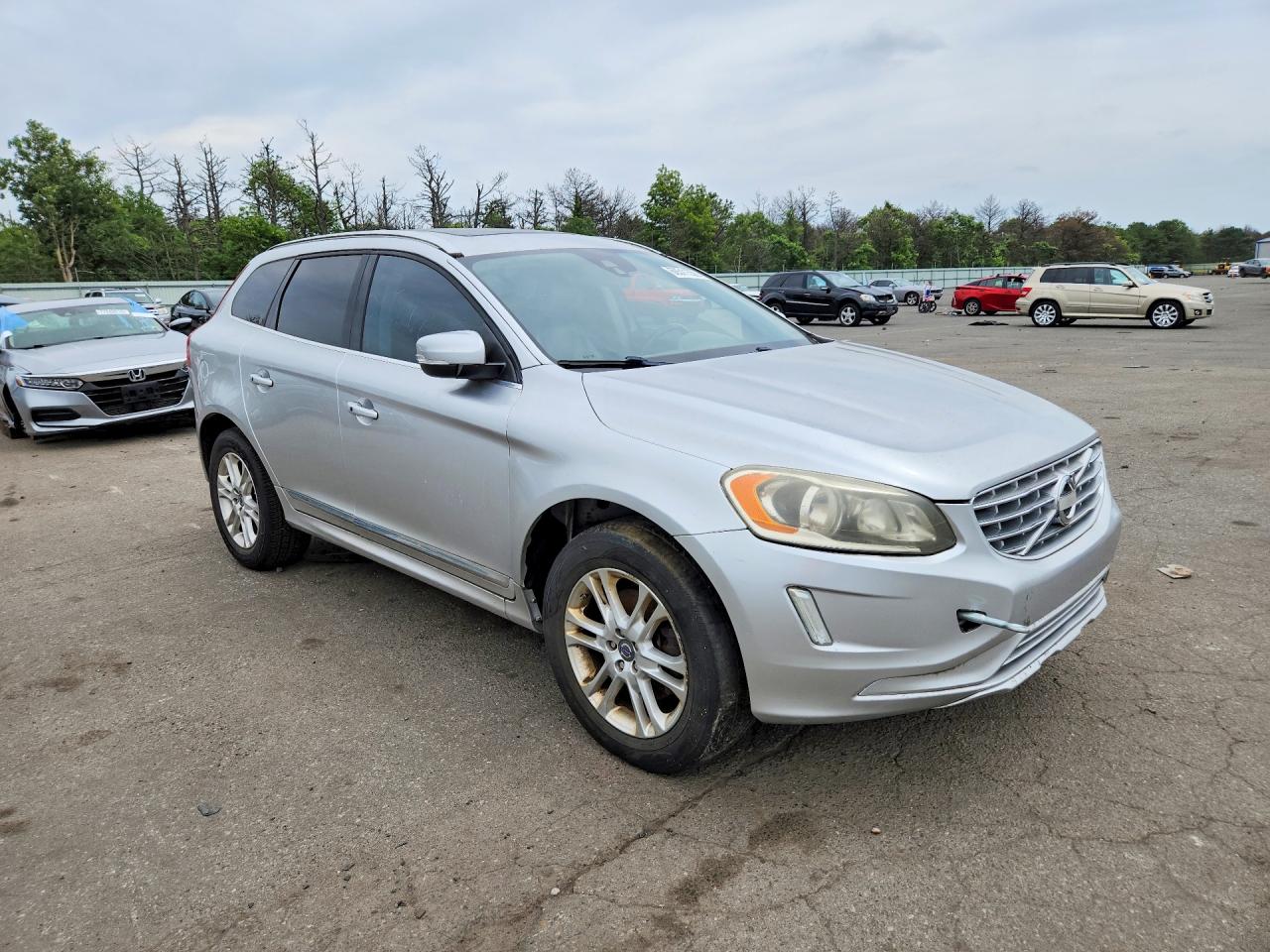 2014 VOLVO XC60